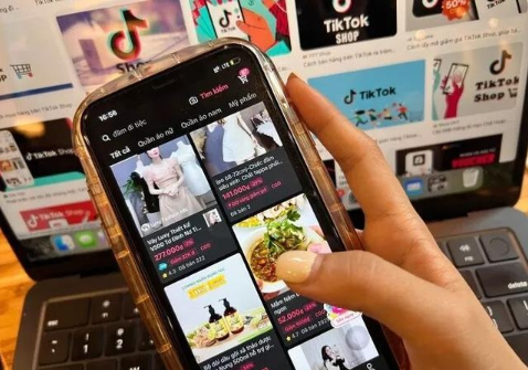 TikTok Shop 18-24 岁的消费者是普通购物者的 3.2 倍